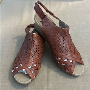 EUC Earth Brown Leather Wedge Sandals with Intricate Design